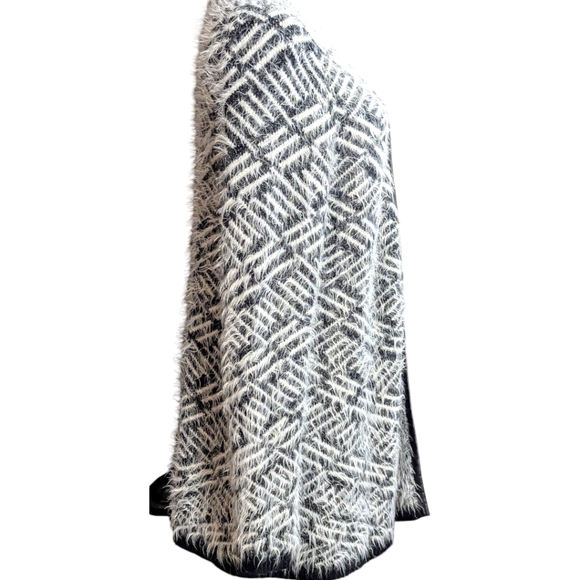 Relativity Black and White Fuzzy Open Front Cardigan Size Medium - Picture 2 of 9
